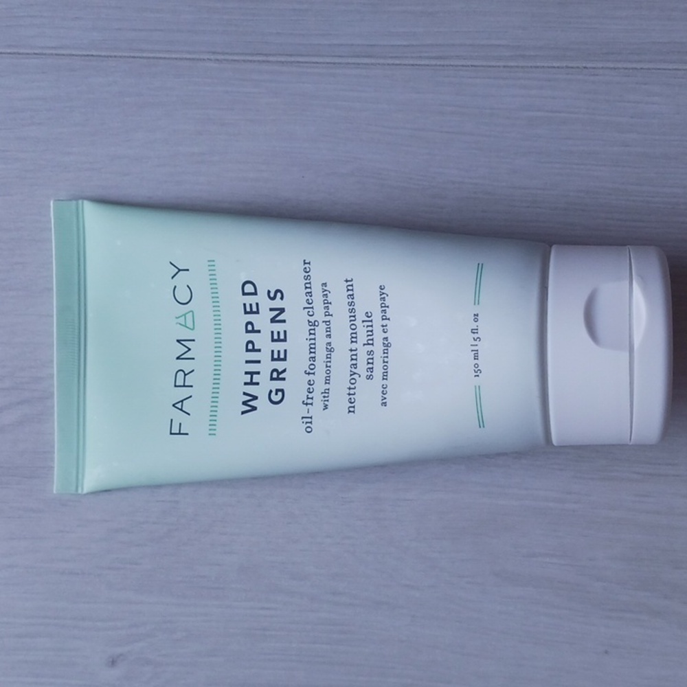 Farmacy Whippes Greens Oil-Free Foaming Cleanser with Moringa and Papaya